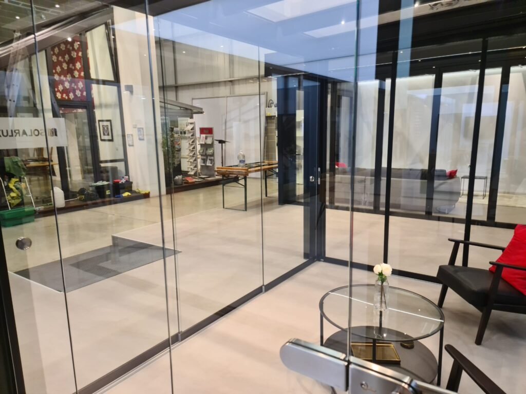 Streak-free glass walls at the Solarlux showroom in Welwyn Garden City